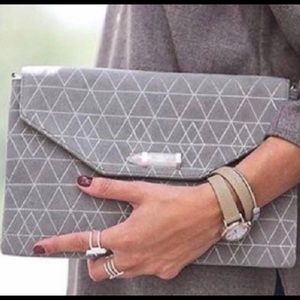 Stella & Dot City Slim Clutch Grey/Geo Metallic